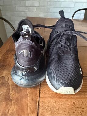 Nike Air Max 270 Men's Black Athletic Sneakers with White Accents